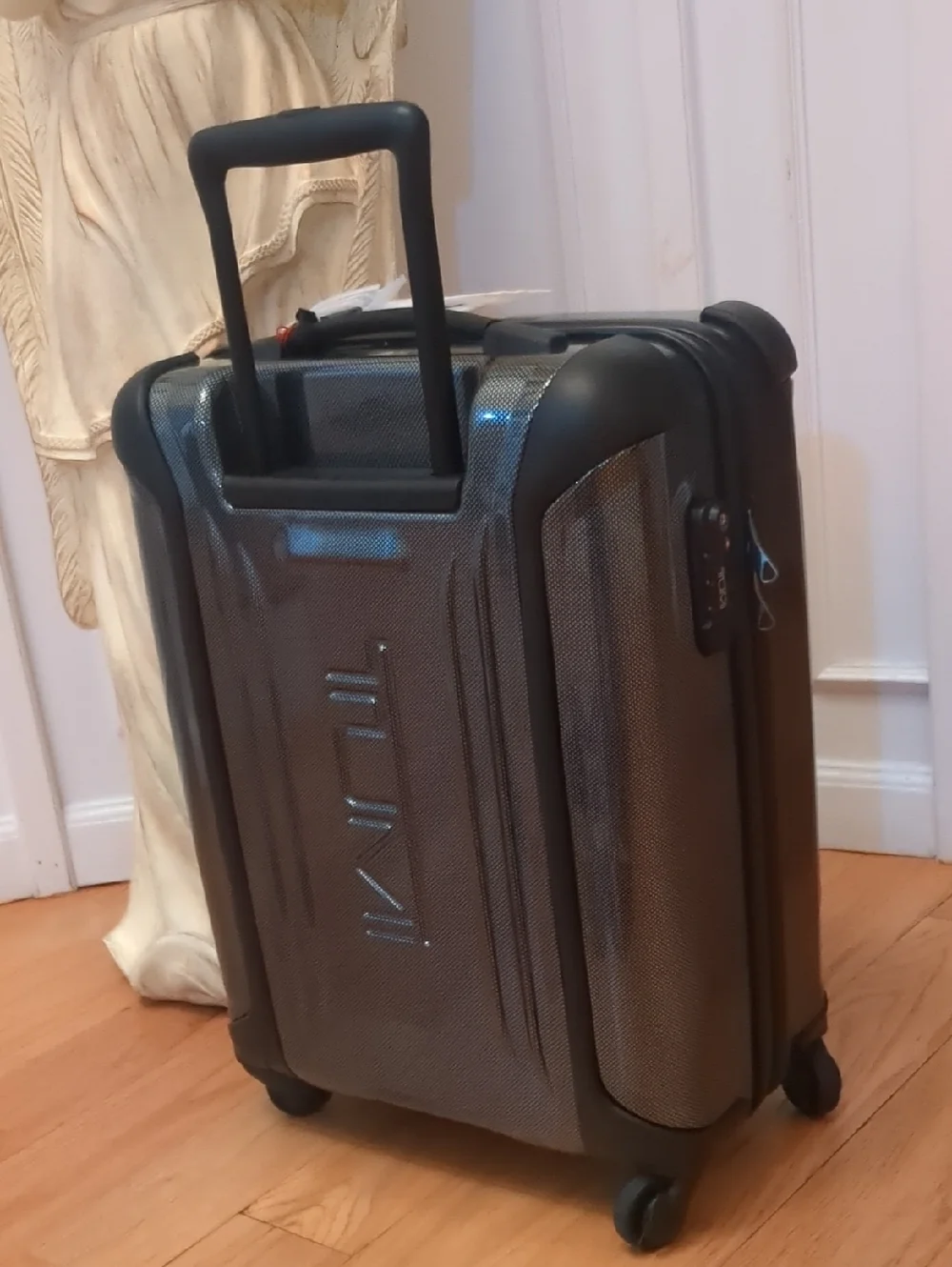 TUMI Vapor International 22